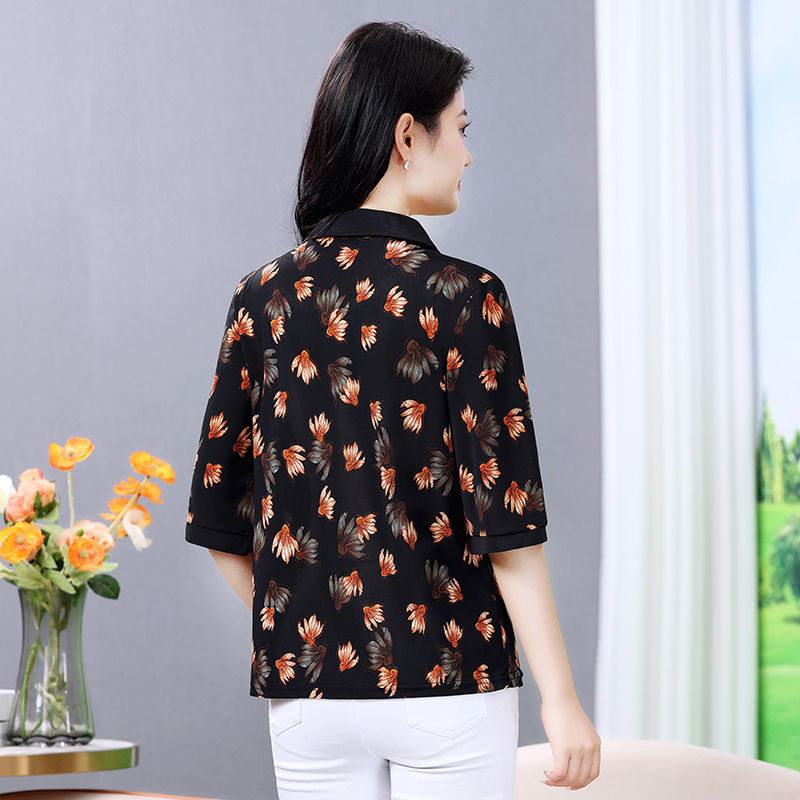 Contrast Geometric Texture Tee - Summer 2025 Clothing Essentials recension och pris