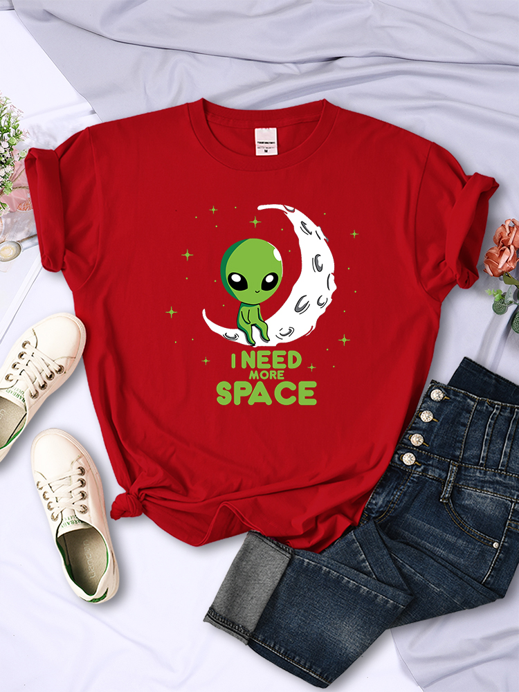 I Need More Space Green Alien  - Summer Clothing Needs recension och pris
